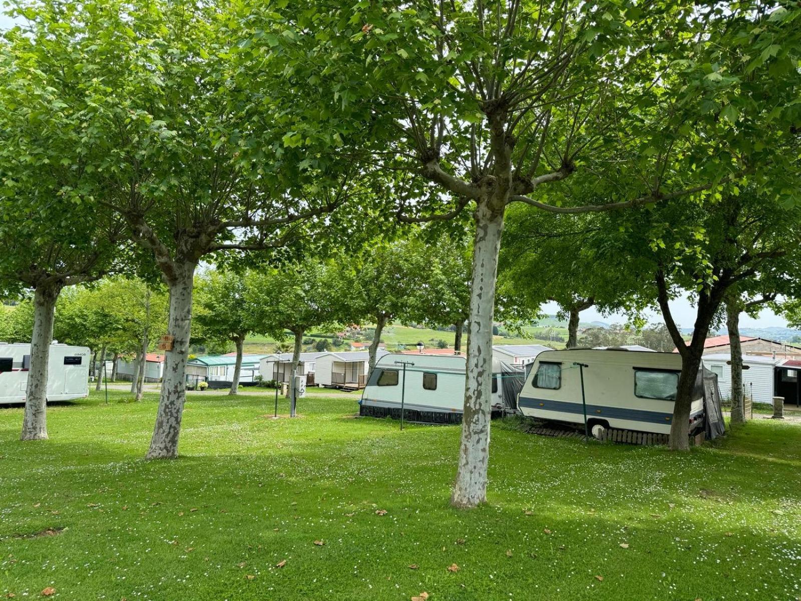 Altamira Camping Park Кеведа Экстерьер фото